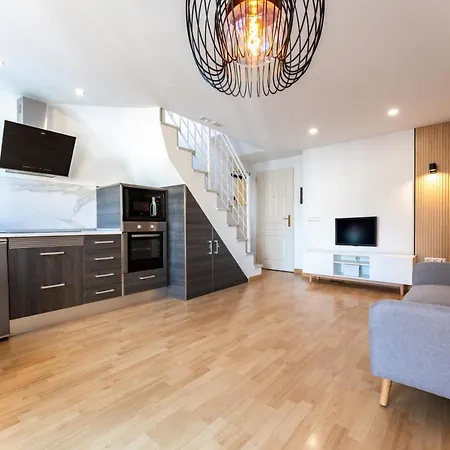 Ct 252 - Faro's Citylights - Amazing Roof Terrace Apartment